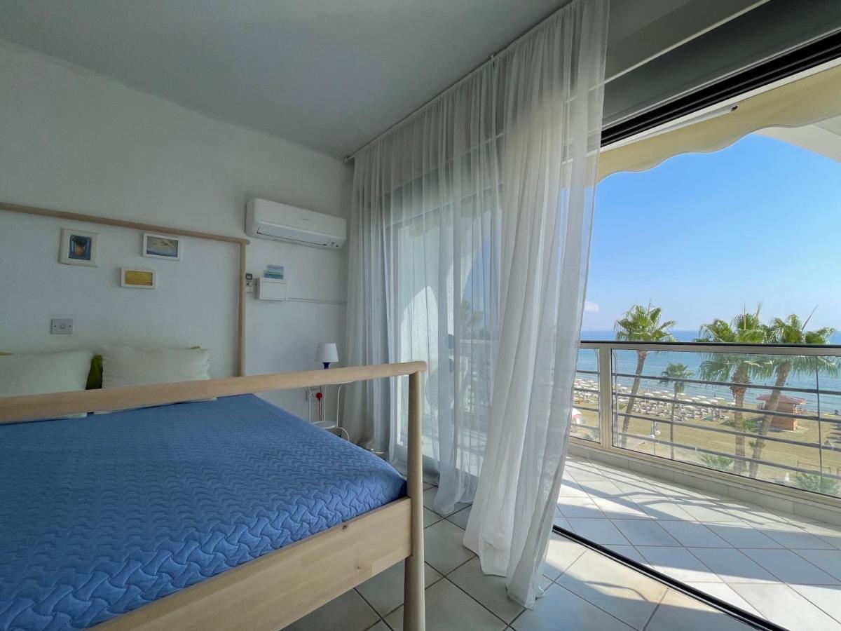 Krasas Beach ลาร์นาคา ภายนอก รูปภาพ