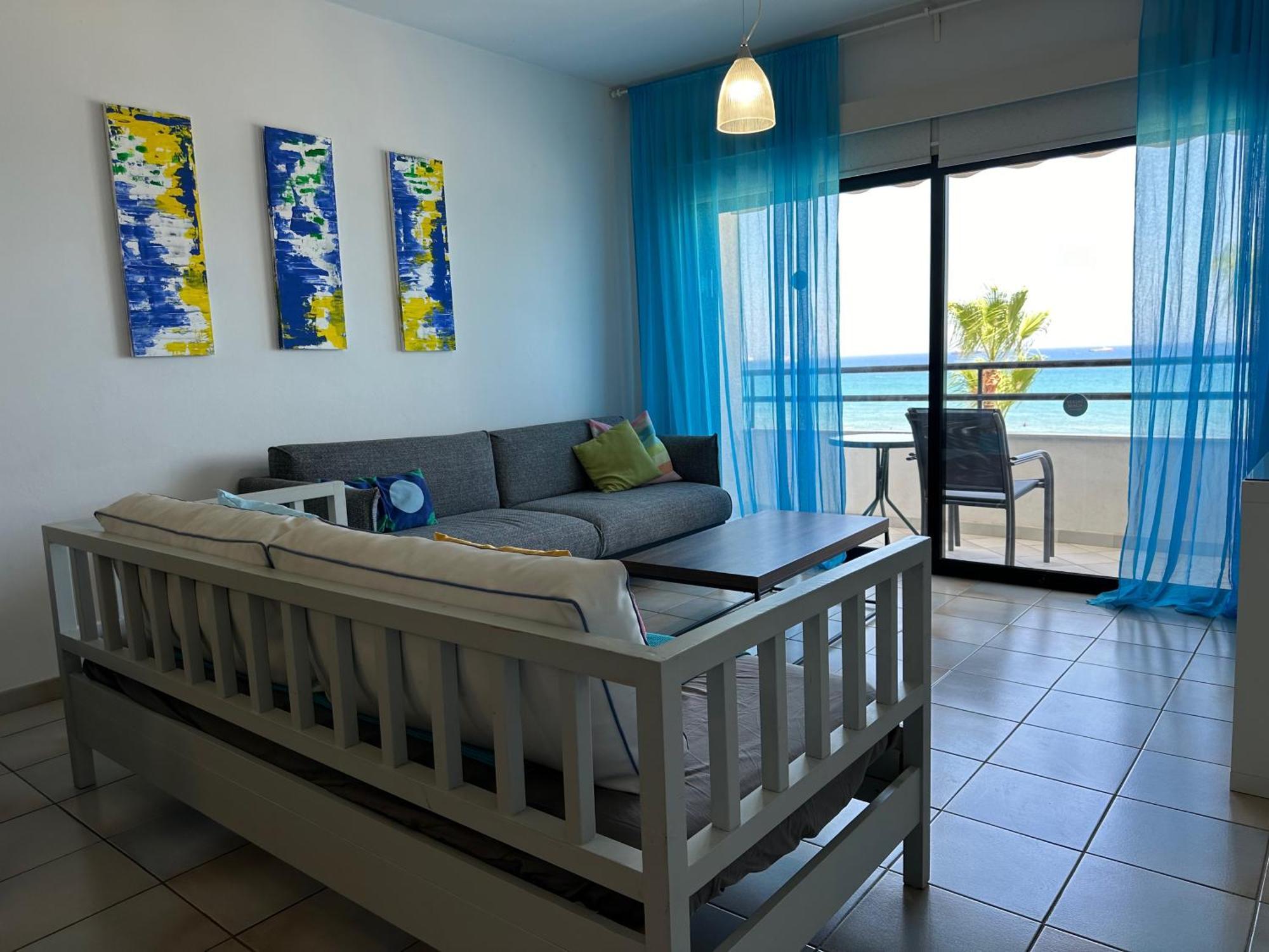Krasas Beach ลาร์นาคา ภายนอก รูปภาพ