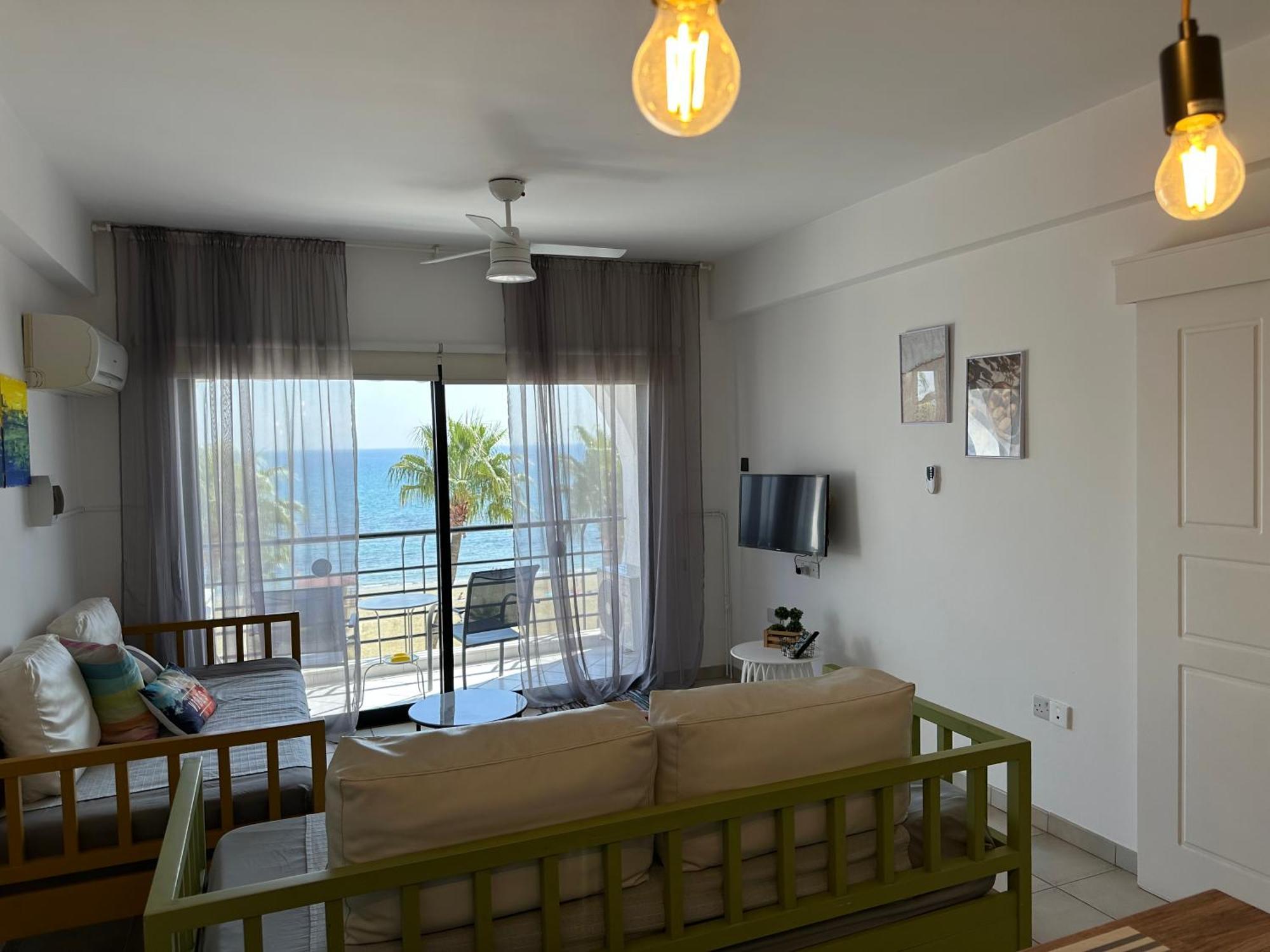 Krasas Beach ลาร์นาคา ห้อง รูปภาพ